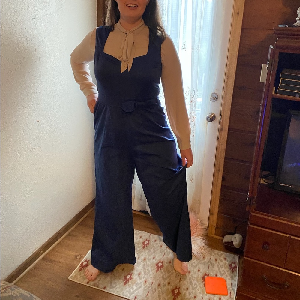 Lindy Bop-Blue jumpsuit back zipper with pockets